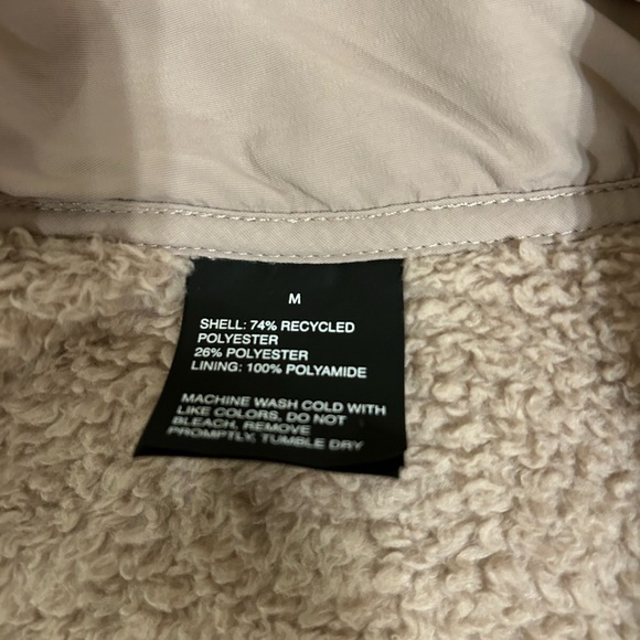 COPY - Fabulously soft Vuori Sherpa zip up in Umber. Medium - Picture 3 of 5